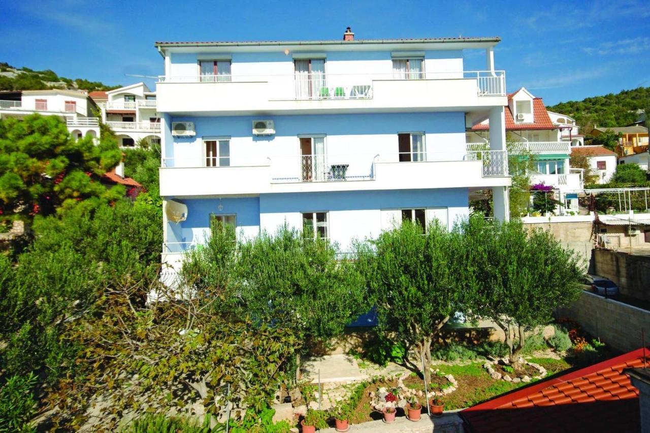 Charming Apartment In Tisno With 2 Bedrooms And Air Conditioning Exterior foto