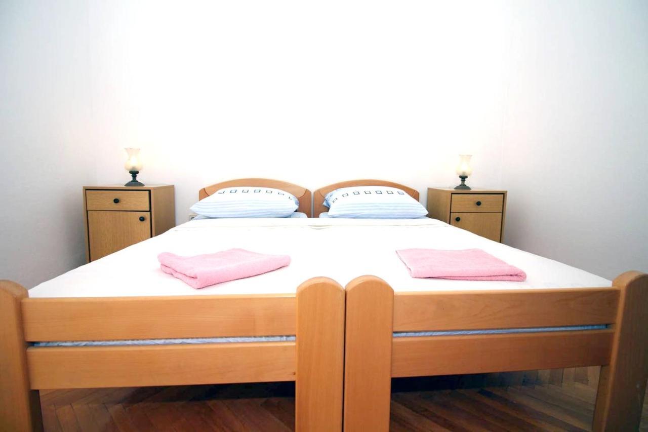 Charming Apartment In Tisno With 2 Bedrooms And Air Conditioning Exterior foto